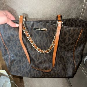 Michael Kors purse